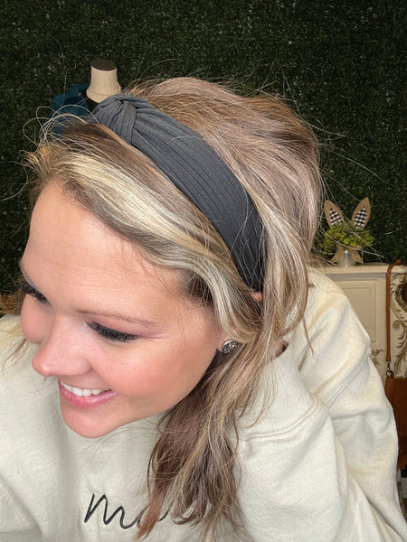 The Cutest Knotted Headbands